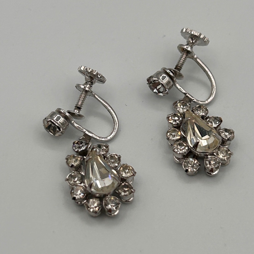 Vintage Rhinestone Screw Back Drop Earrings Silver Tone Pear Cut Crystal Dangle